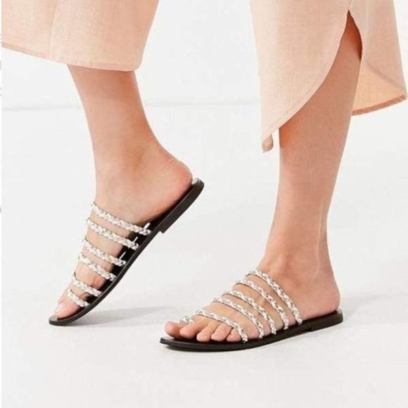 Urban Outfitters Val Braided Slide - Picture 2 of 6